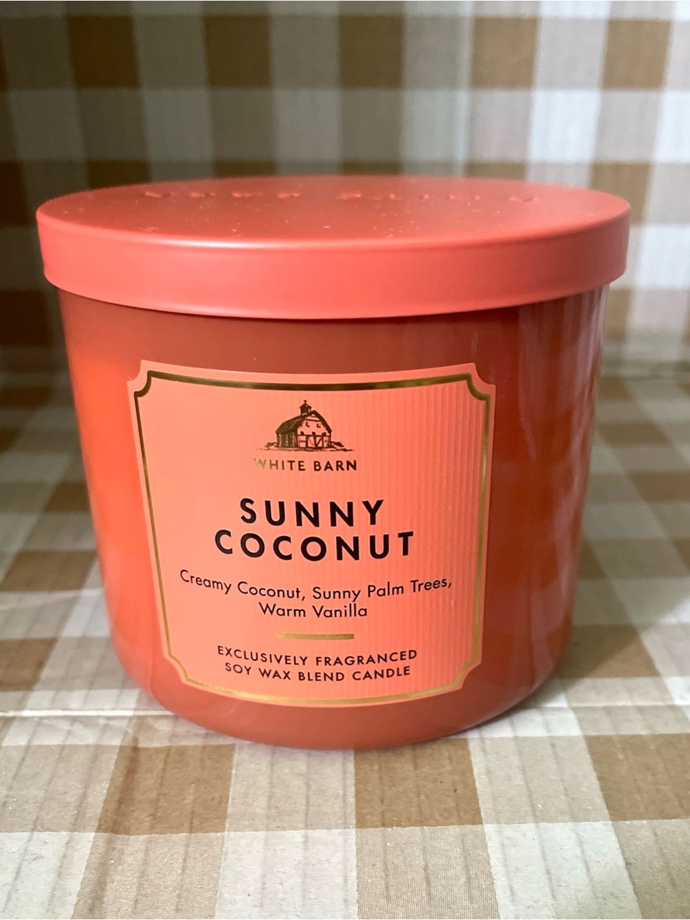 BATH & BODY WORKS WHITE BARN SUNNY COCONUT 3 WICK CANDLE